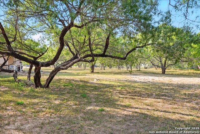 Listing photo id 33 for 130 Cr 102  