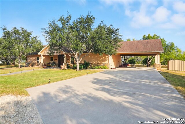 Listing photo id 38 for 130 Cr 102  