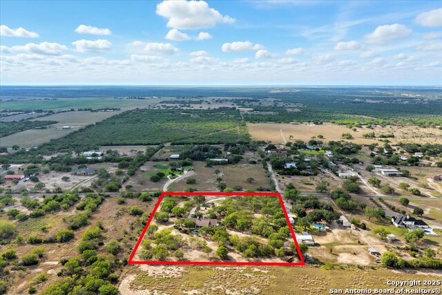 Listing photo id 41 for 130 Cr 102  