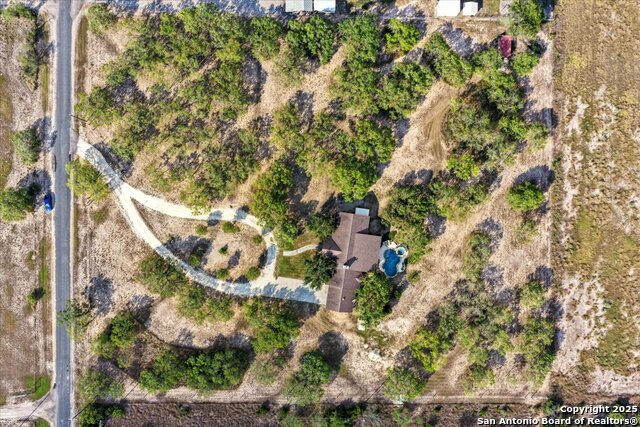 Listing photo id 44 for 130 Cr 102  