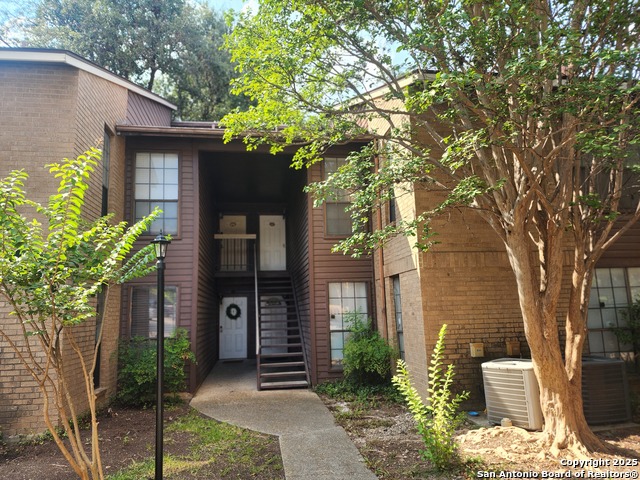 Details for 8611 Datapoint Dr 44, San Antonio, TX 78229