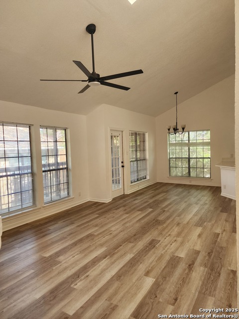 Image 16 of 49 For 8611 Datapoint Dr  44