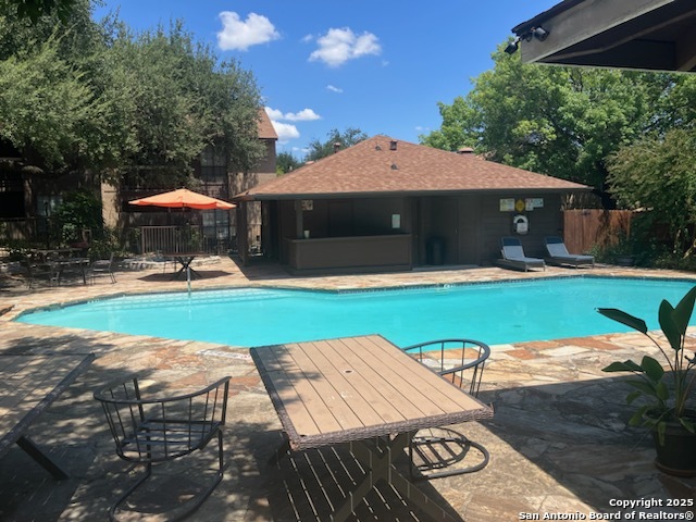 Image 2 of 49 For 8611 Datapoint Dr  44