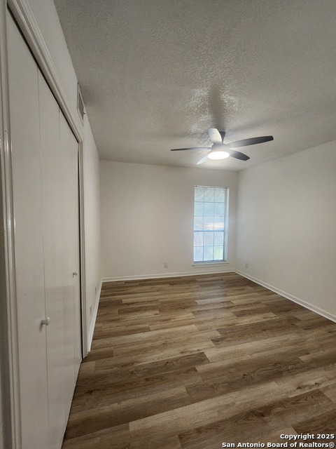 Image 6 of 49 For 8611 Datapoint Dr  44