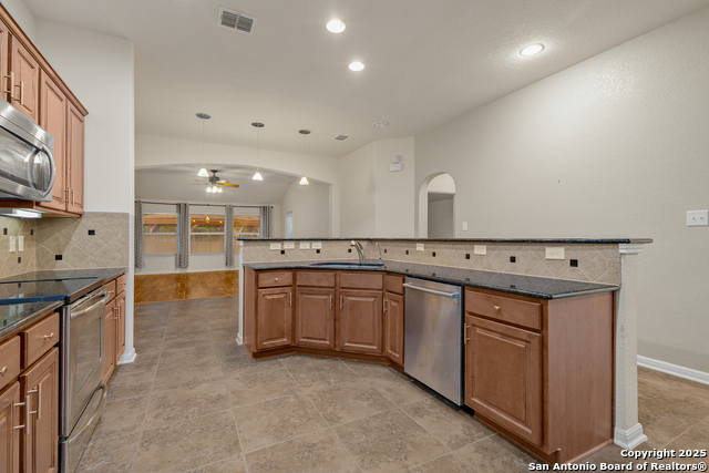 Image 12 of 49 For 510 Turnberry Way