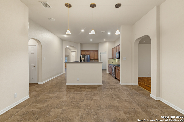 Image 15 of 49 For 510 Turnberry Way