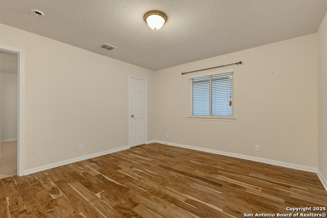 Image 20 of 49 For 510 Turnberry Way
