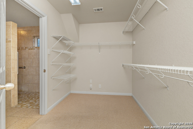 Image 32 of 49 For 510 Turnberry Way