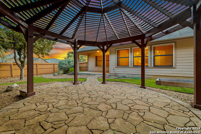 Image 40 of 49 For 510 Turnberry Way