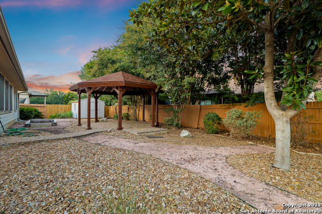 Image 43 of 49 For 510 Turnberry Way