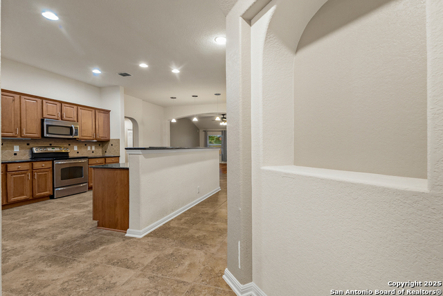 Image 9 of 49 For 510 Turnberry Way