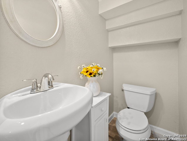 Image 31 of 47 For 5302 Charter Oak