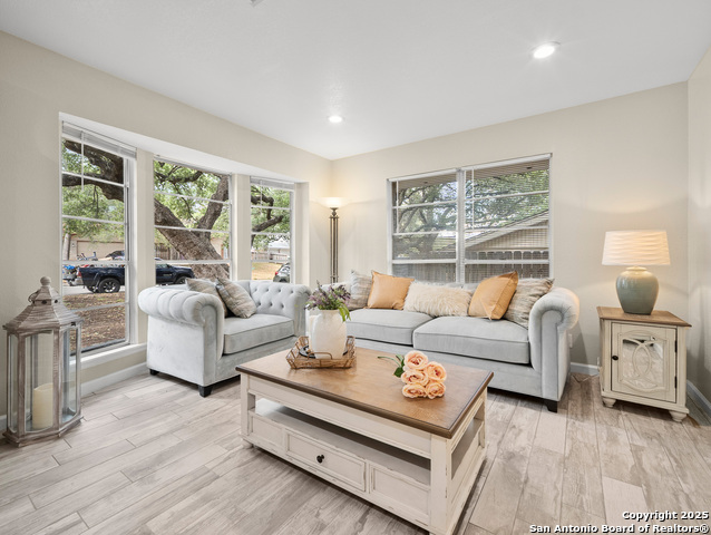 Image 39 of 47 For 5302 Charter Oak