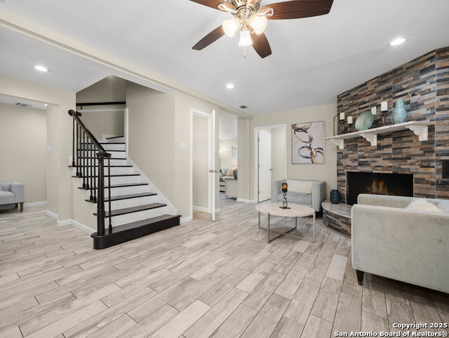 Image 4 of 47 For 5302 Charter Oak