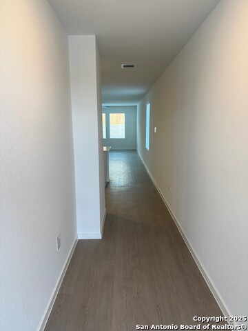 Listing photo id 0 for 219 Ottawa Way