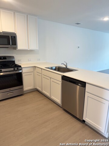 Listing photo id 2 for 219 Ottawa Way
