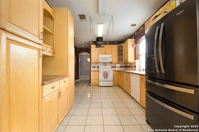Image 7 of 30 For 15219 Fall Place Dr.