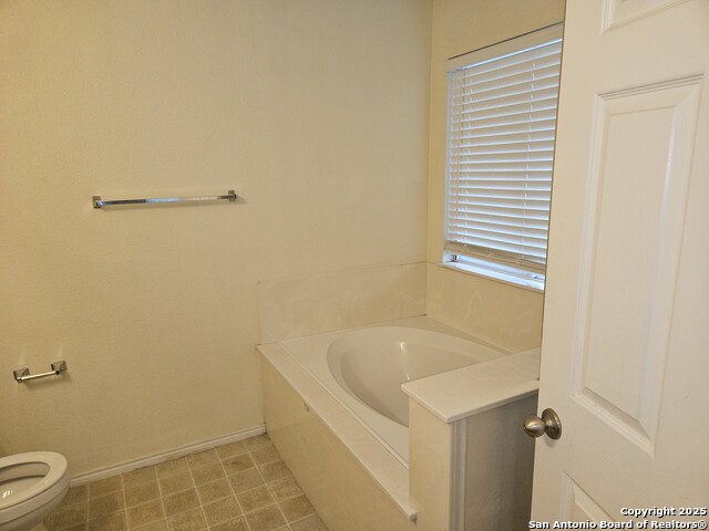 Image 20 of 35 For 204 Willow Way N