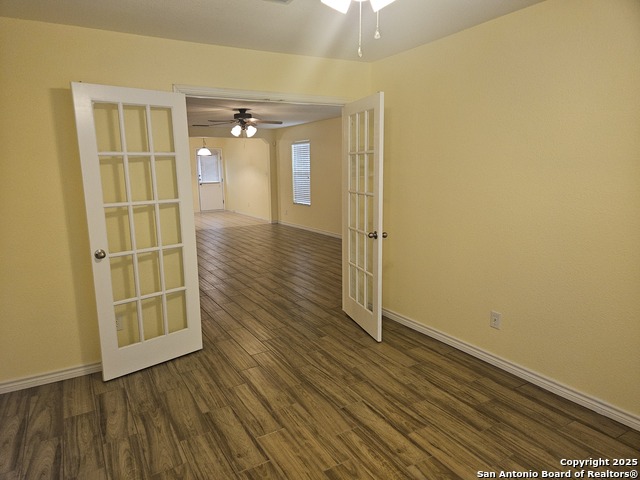 Image 27 of 35 For 204 Willow Way N