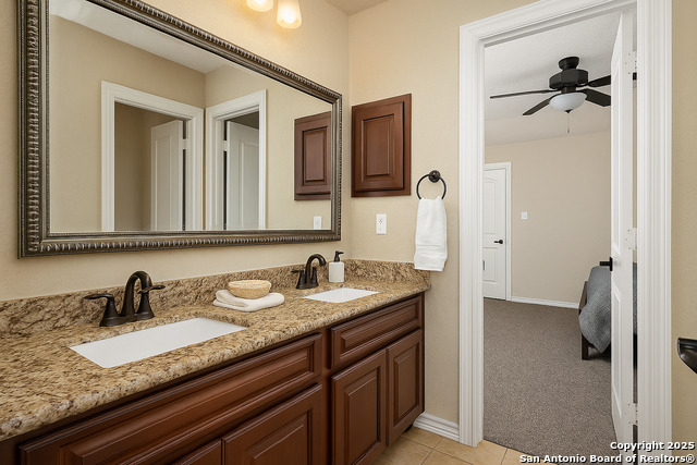 Listing photo id 15 for 17003 Chianti Rdg