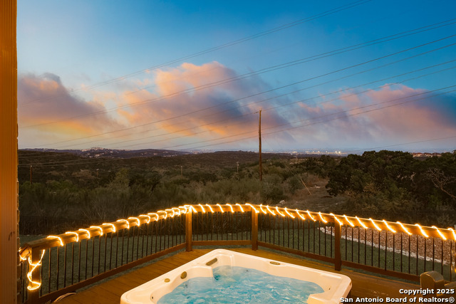 Listing photo id 21 for 17003 Chianti Rdg