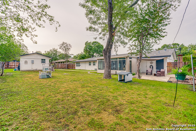 Image 32 of 34 For 207 Meadowood Lane