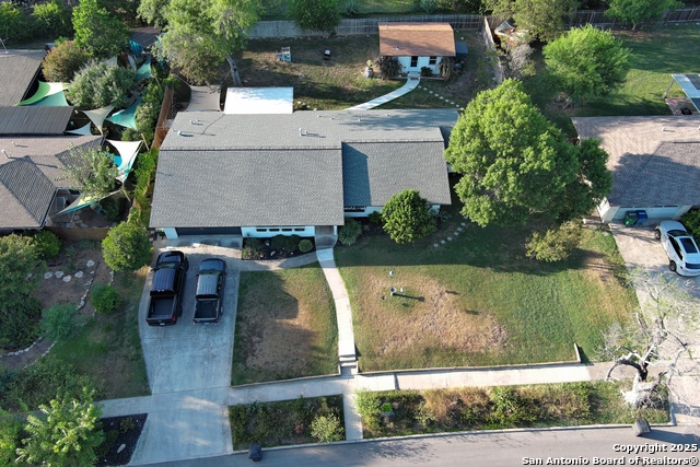 Image 34 of 34 For 207 Meadowood Lane