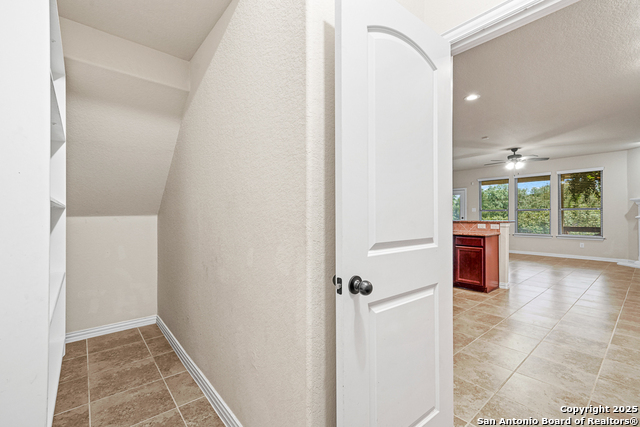 Listing photo id 14 for 13914 Annuziata