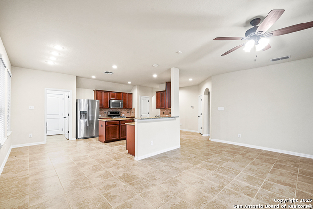 Listing photo id 16 for 13914 Annuziata