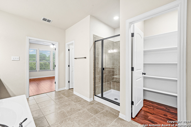 Listing photo id 25 for 13914 Annuziata