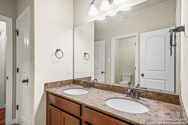 Listing photo id 35 for 13914 Annuziata