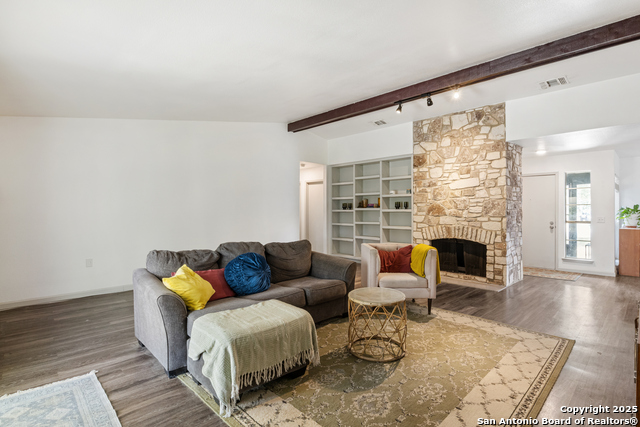 Image 11 of 41 For 13200 Montecito