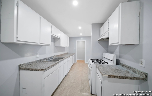 Image 10 of 11 For 4118 Scarletoak Dr