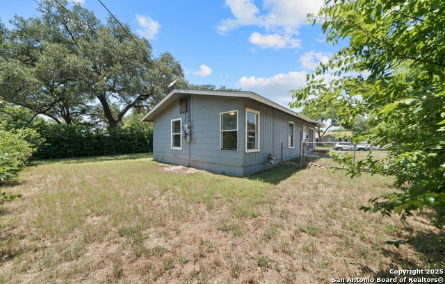 Image 2 of 11 For 4118 Scarletoak Dr