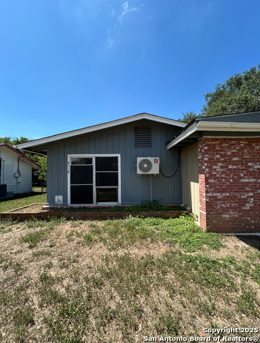 Image 3 of 11 For 4118 Scarletoak Dr