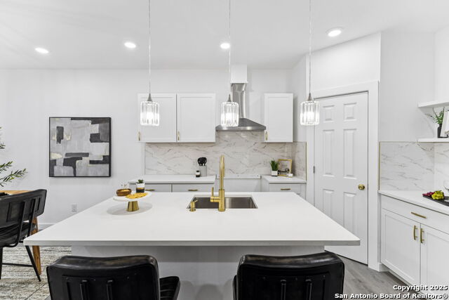 Image 15 of 48 For 1722 Ridgewood Ct W