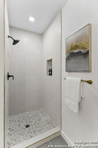 Image 28 of 48 For 1722 Ridgewood Ct W