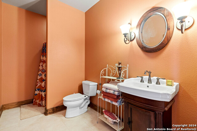 Image 30 of 65 For 5059 Trainer Wuest