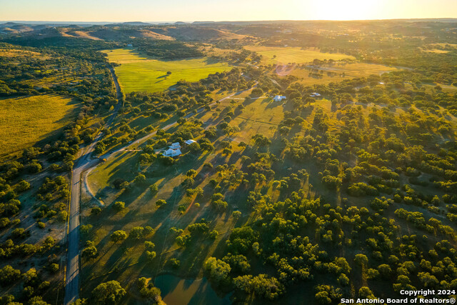 Image 47 of 65 For 5059 Trainer Wuest