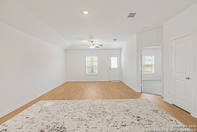 Listing photo id 10 for 11844 Luckey Villa