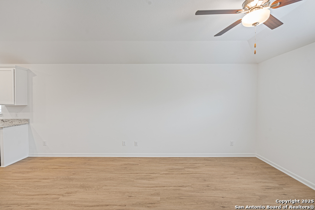 Listing photo id 7 for 11836 Luckey Villa