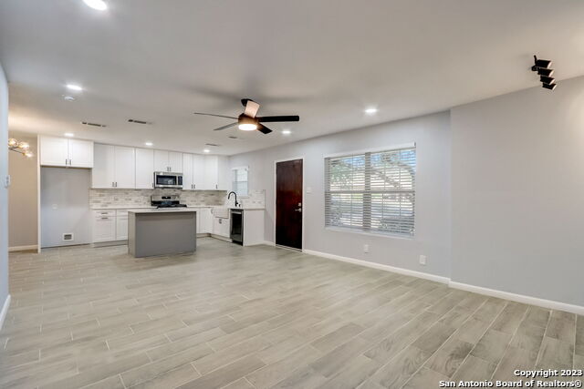 Image 11 of 43 For 406 Northvalley