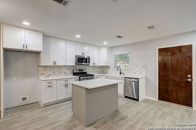 Image 12 of 43 For 406 Northvalley