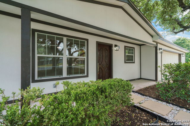 Image 2 of 43 For 406 Northvalley