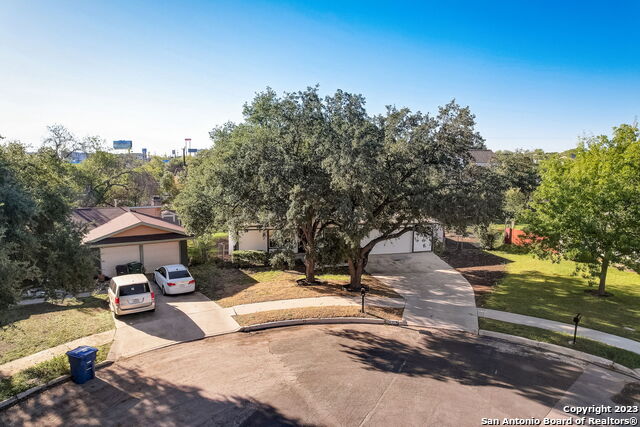 Image 33 of 43 For 406 Northvalley