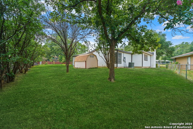 Image 36 of 43 For 406 Northvalley
