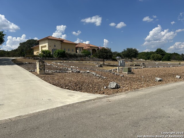 Image 6 of 6 For 339 Valley Lodge