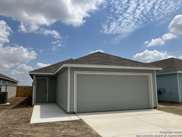Details for 809 Day Break, New Braunfels, TX 78132