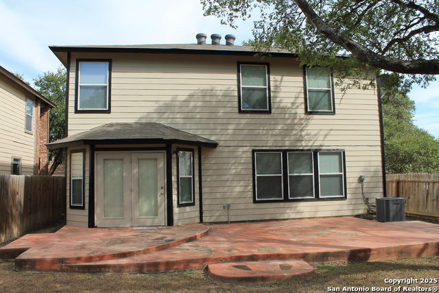 Image 20 of 23 For 14803 Academy Oak