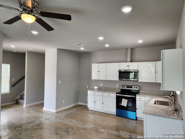 Image 3 of 13 For 155 Querida Ave